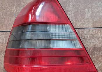 Lampa tył Mercedes W202 Sedan