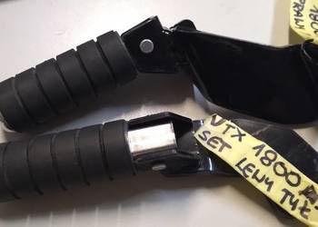 Set podnóżek pasażera lewy/prawy Honda VTX 1800, 2008r