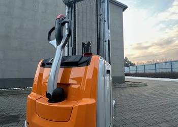 Wózek paletowy Still EXV 16 elektryczny