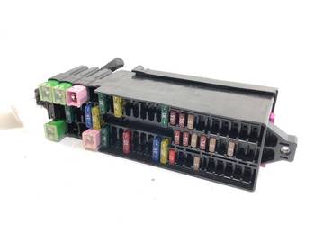 SKRZYNKA BEZPIECZNIKÓW SEAT IBIZA IV 6C0937615A Hatchback 08-17 1.0 11