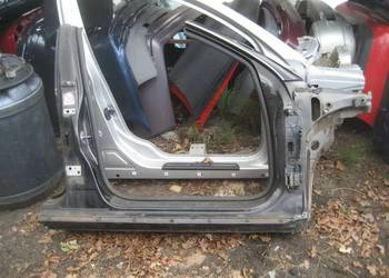audi a4 b6 02-05r małysz próg słupek prawy lewy kod LZ9W