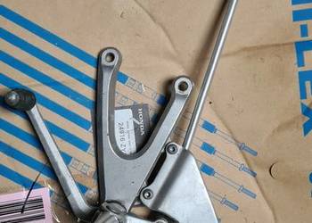 Yamaha r1 rn12  dzwignia zmiany biegów set podnóżek
