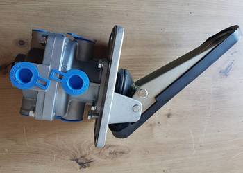 Pedał hamulca ładowarka Ł34