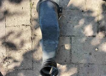 Króciec chłodzenia alternatora BMW E34