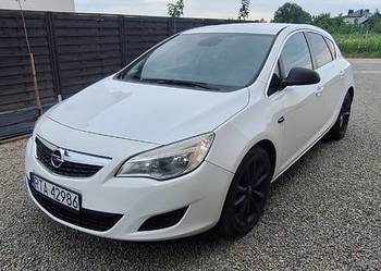 Opel Astra 1.6 2010r