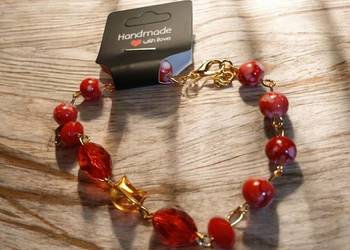 Czerwona bransoletka kotek