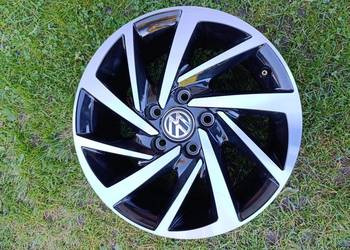 Sprzedam 2 felgi 16 volkswagen golf7