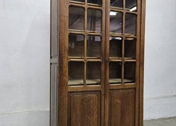 Zgrabna biblioteczka stylowa z Francji