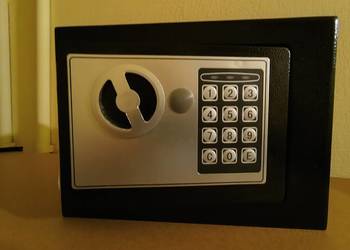 Sejf elektroniczny na kod z kluczem awaryjnym - sprzedam