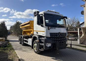 Mercedes Arocs 2630 6x4 2014/2015 euro 6 piaskarka solarka schmidt + pług