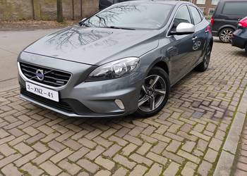 Volvo V40 R design