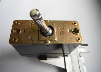 AZS-25 Wyłącznik termiczny 25A 24V Automat zabezpieczenia