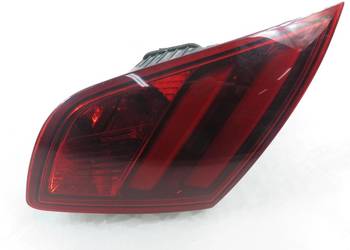 LAMPA PRAWA TYLNA KLAPA PEUGEOT 308 II 81260201 9677818280