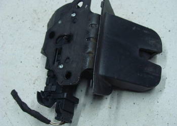 AUDI A8 D4 A6 VW GOLF IV SEDAN ZAMEK TYLNEJ KLAPY 4H0827505