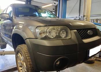 Błotnik przód strona prawa Ford Maverick