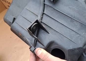 Obudowa filtra powietrza, przepływomierz Audi A8 D3 4.0 TDI 2004r