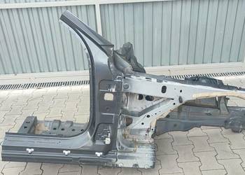 MERCEDES W205 ĆWIARTKA PODŁUŻNICA PRAWY PRZÓD 755