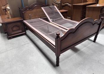 Masywne dębowe łóżko 140cm z szafkami i unoszonym stelażem