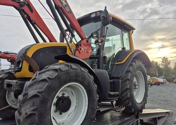 Valtra n 82 silnik Sisu/Fendt z ładowaczem Mailleuxa i Łyżką