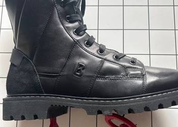 Buty firmowe