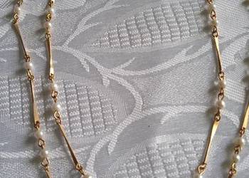 PIĘKNY ZŁOCONY NASZYJNIK Z PEREŁKAMI PIĘKNY ZŁOCONY NASZYJNIK Z PEREŁKAMI