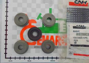 Tuleja CNH 1322242C1