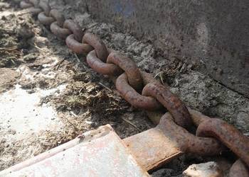 Łańcuchy, taśma do rozrzutnika.