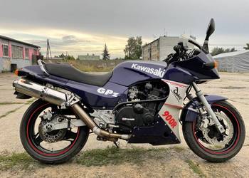 Kawasaki GPZ900R