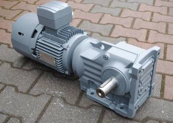 Motoreduktor kątowy 1,5kw. 29obr./min. z hamulcem. SEW K57 DT90L4/BMG/HR/TF