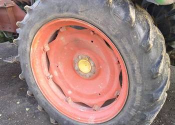 Koła 13.6 R38 John Deere Case MF 340/85 r38 wąskie Koła 13.6 R38 John Deere Case MF 340/85 r38 wąskie