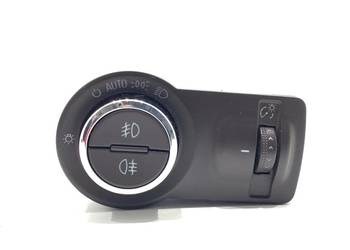 WŁĄCZNIK ŚWIATEŁ OPEL INSIGNIA A 13268725 08-17 PRZYCISK