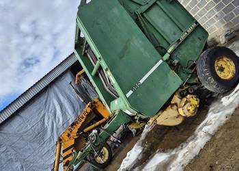 Prasa John  Derre 550