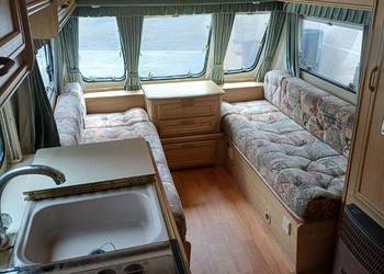 Przyczepa kempingowa LUNAR 2004r zarejestrowana