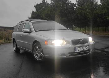 Volvo V70 2.4 D5 185KM 4x4 AWD HAK Ksenony klimatyzacja doinwestowany