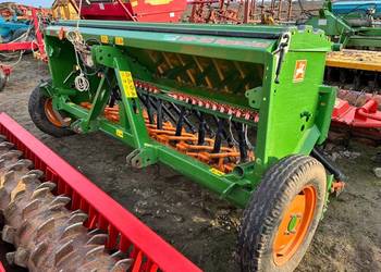 Siewnik talerzowy bezorkowy  Kuhn vaderstadt amazone d9 super rapid 300s