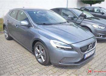 VOLVO V40 2017 / 1498,00 ccm / 152 KM