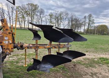 Pług dwuskibowy obrotowy Huard kuhn 2 obracalny