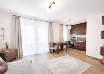 Czyżyny, mieszkanie z dużym balkonem, komórka