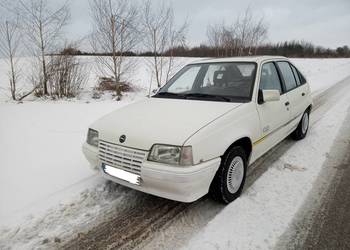 Opel kadett 1.3 benzyna wersja limitowana CUP 1986