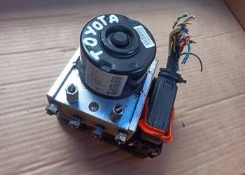 POMPA ABS TOYOTA YARIS II 44510-0D110 89541-0D060