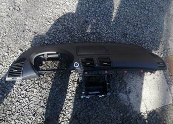 Deska  rozdzielcza konsola kokpit bmw 1 e87