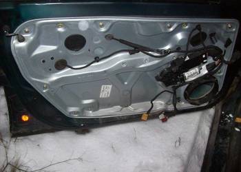 Passat B5 Podnosnik szyby prawy lewy przod przedni elektryczny Europa Oryg.