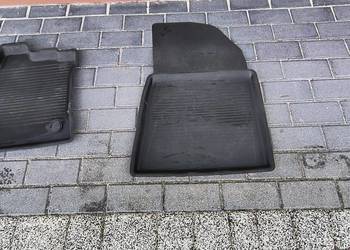 Dywaniki gumowe nowe do Renault Captur z 2025r