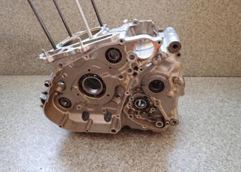 DWA KARTERY BLOK SILNIKA R405 SUZUKI DR 800 BIG 91-97R