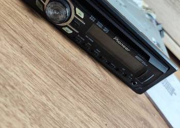 Radio samochodowe Pioneer DEH-2300UB radioodtwarzacz CD AUX USB