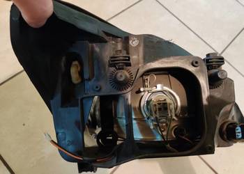 Reflektor lampa ford focus MK1 2001 lewa