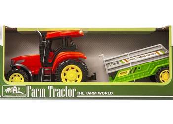 Traktor z przyczepą