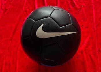 piłka nożna nike