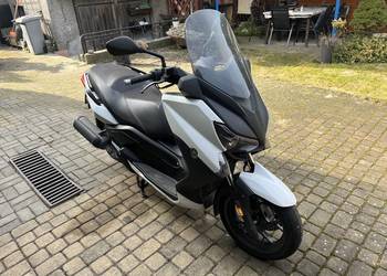 Yamaha X-Max 125