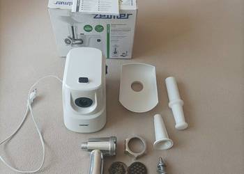 Elektryczna maszynka do mielenia mięsa Zelmer typ ZMM 1018b jak nowa